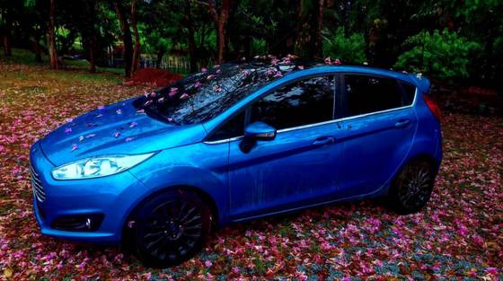 FORD FIESTA 1.6 TITANIUM HATCH 16V FLEX 4P POWERSHIFT FORD FIESTA 1.6 TITANIUM HATCH 16V FLEX 4P POWERSHIFT